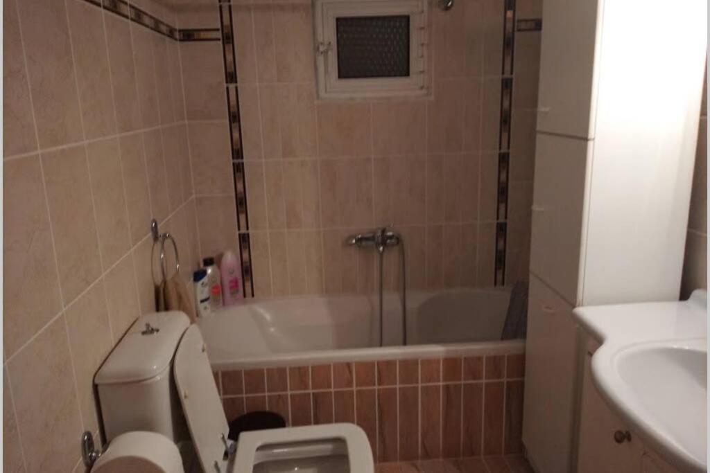 Debby'S Central Apartment カヴァラ エクステリア 写真