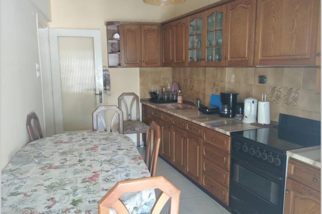 Debby'S Central Apartment カヴァラ エクステリア 写真