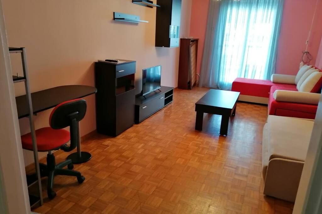 Debby'S Central Apartment カヴァラ エクステリア 写真