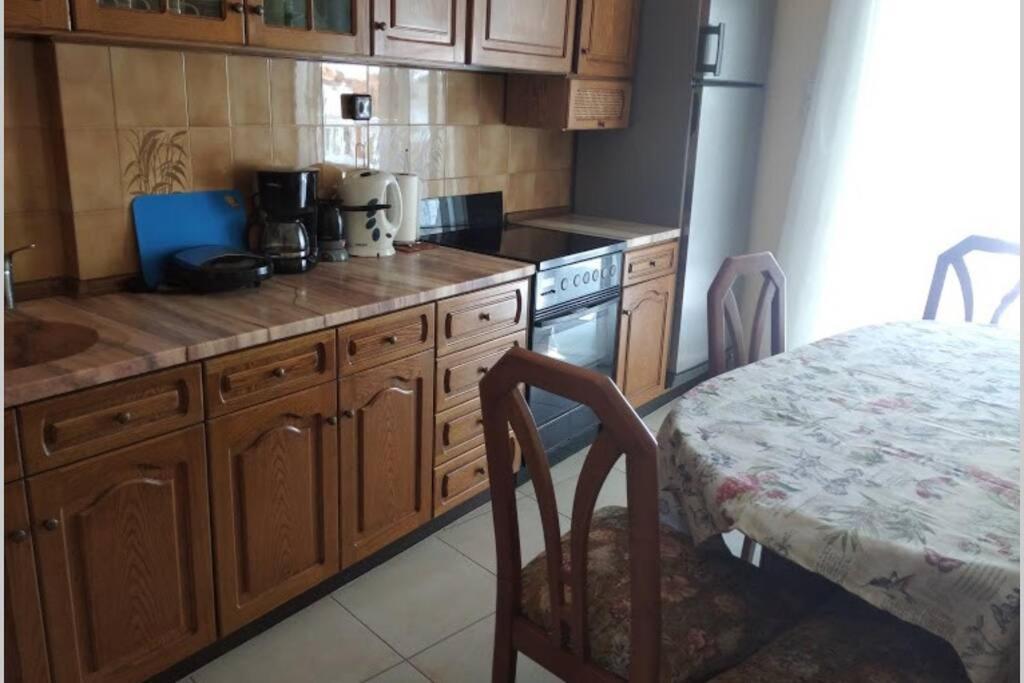 Debby'S Central Apartment カヴァラ エクステリア 写真