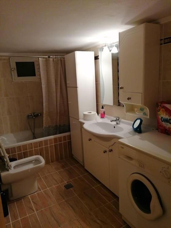 Debby'S Central Apartment カヴァラ エクステリア 写真