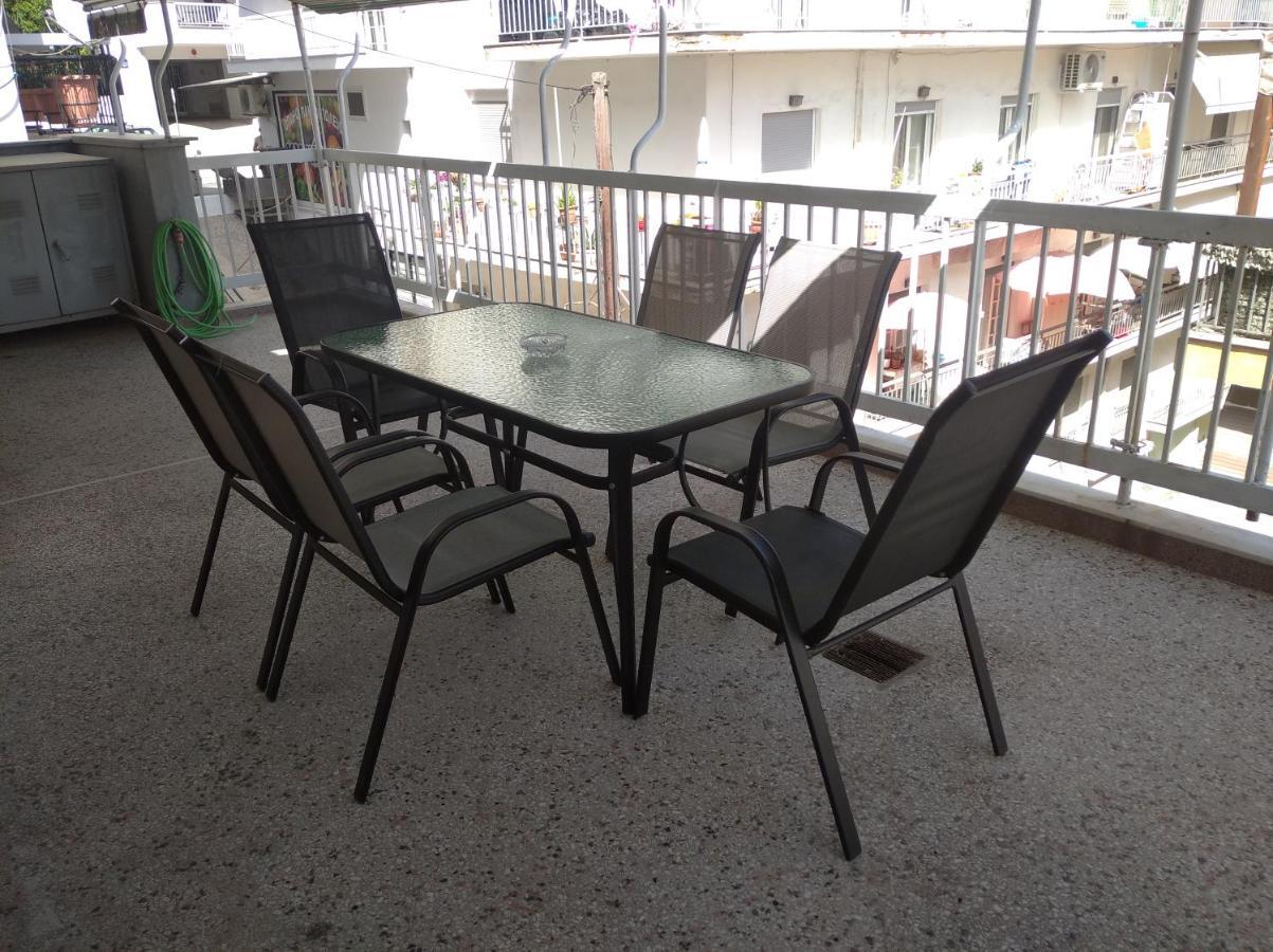 Debby'S Central Apartment カヴァラ エクステリア 写真